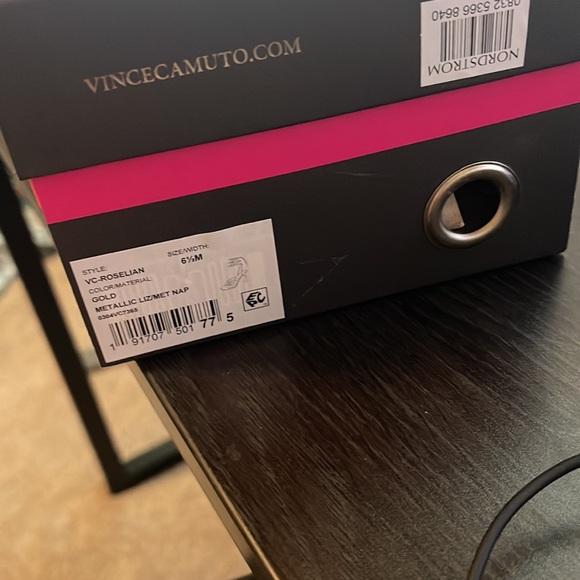 Vince camuto sandals - Picture 4 of 5